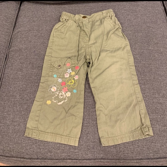 8 Piece Bundle of toddler leggings, pants & jeans - Picture 8 of 9